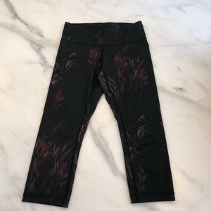 Lululemon athletica cropped patterned pant